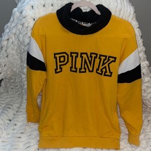 PINK Victoria’s Secret pull over-Size XS-Mustard Yellow